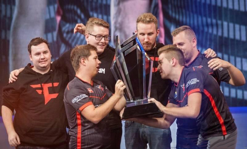 LPL夏季赛季后赛赛程：7月20日在西安开启，8月5日总决赛