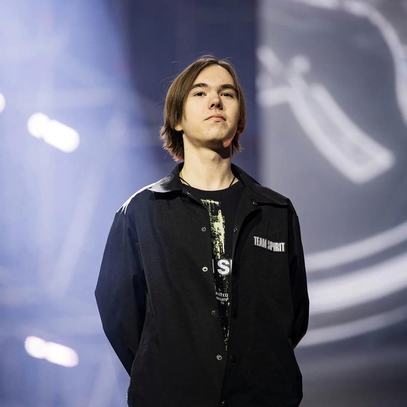 NEST四强冠军赛Day1：SN与WE进入胜者组